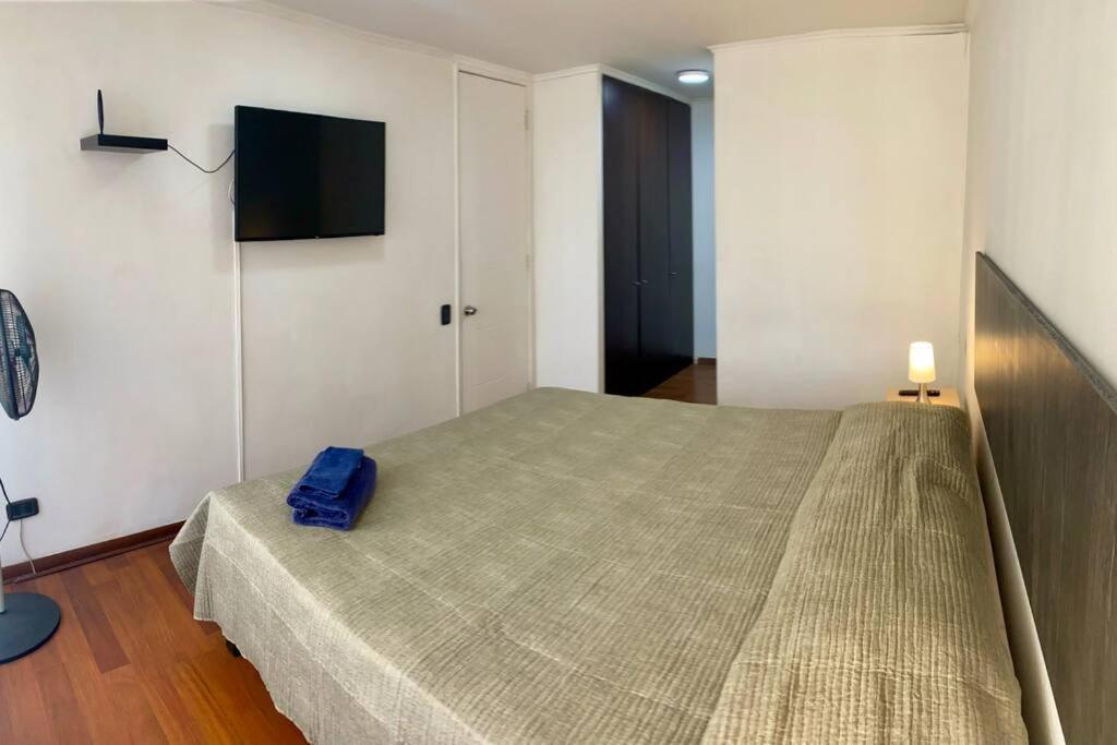 Excelente Ubicacion Y Comodo Depto En El Centro Santiago Exterior photo